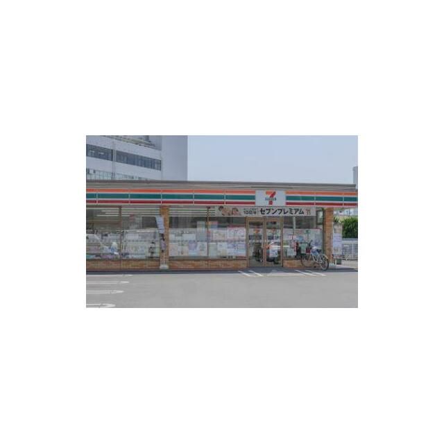 近くのセブンイレブン　茅ヶ崎本宿町店まで424m（徒歩6分）