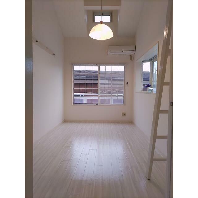 ベッドルーム
