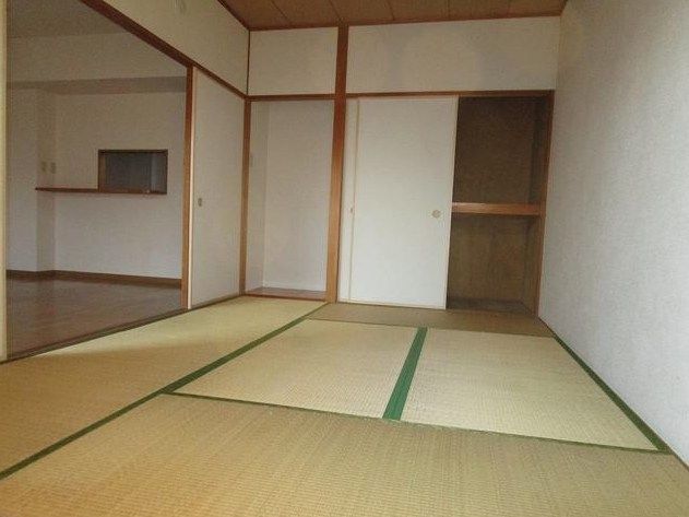ベッドルーム
