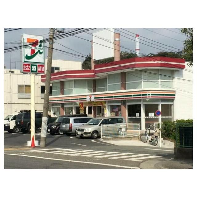 近くのセブンイレブン藤沢4丁目店まで602m（徒歩8分）