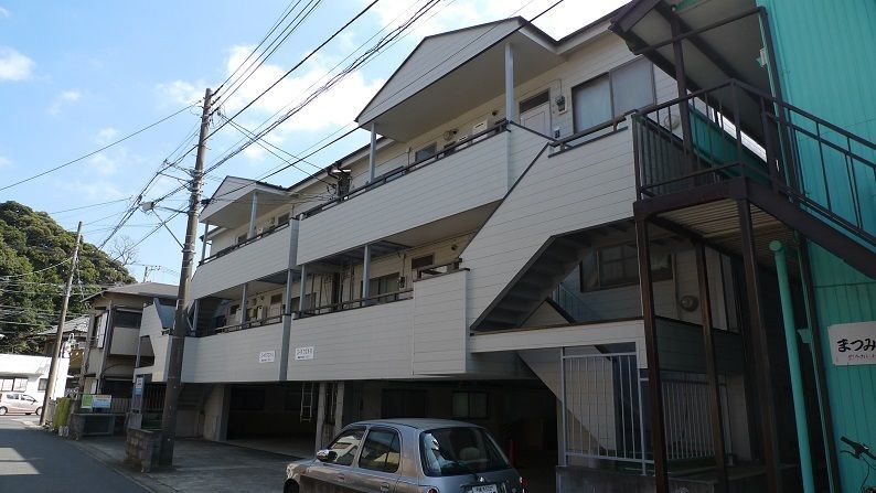 コーポウエキA・Bの外観画像