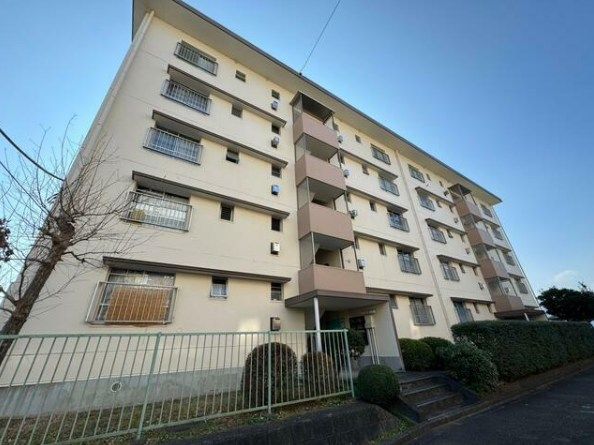 鳶尾団地6の外観画像