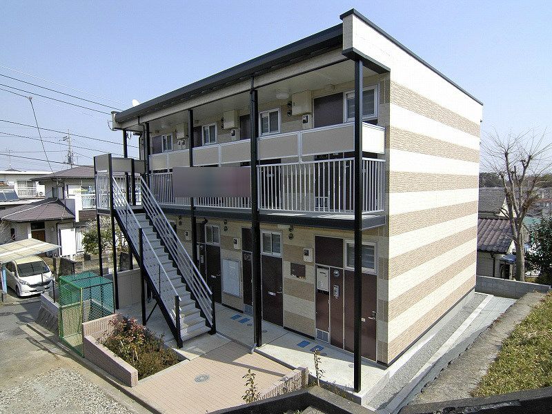 レオパレスファーストステップの外観画像