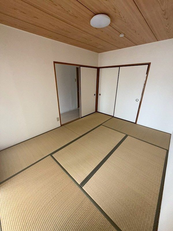 ベッドルーム