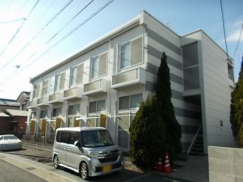 レオパレスジュネス黒部丘の外観画像