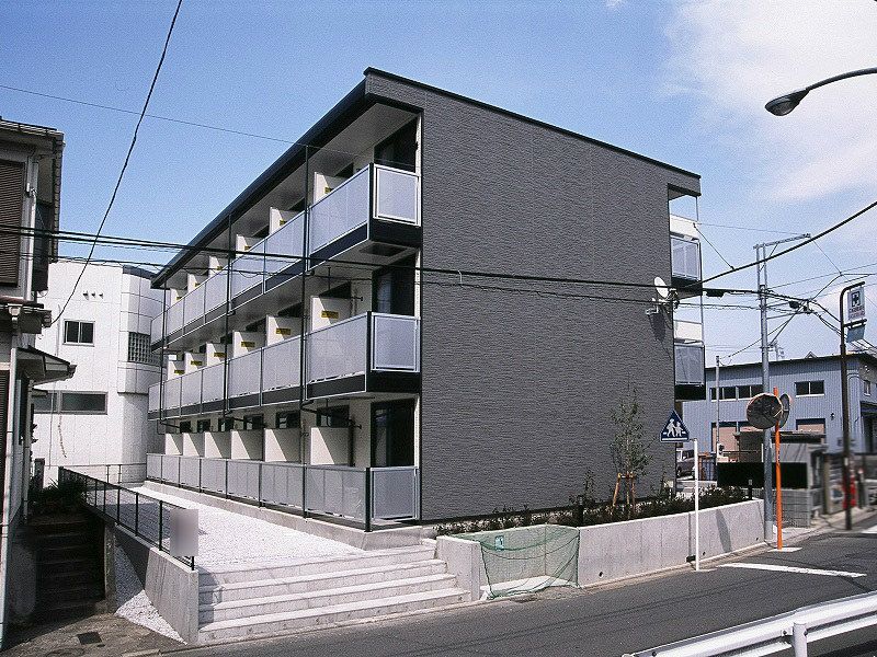 レオパレスルート1楓の外観画像