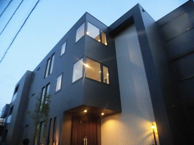 アパルトマン御成町の外観画像
