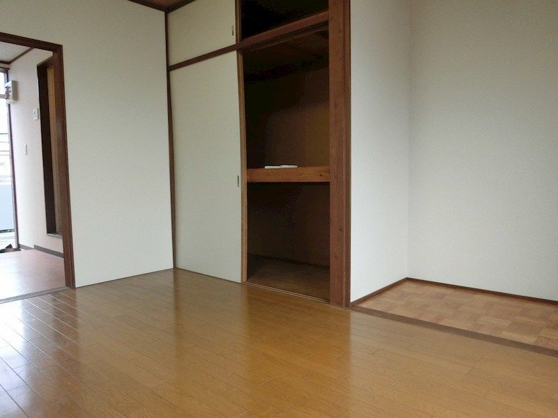 ベッドルーム
