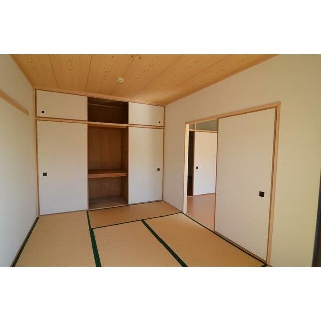 ベッドルーム