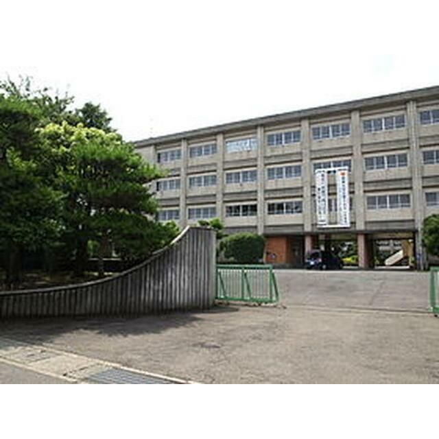 近くの神奈川県立伊志田高校まで166m（徒歩3分）