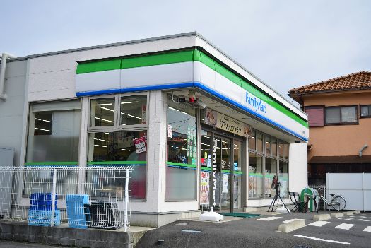 近くのファミリーマート 平塚入野店まで360m（徒歩5分）