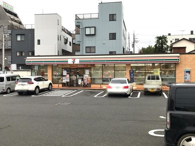 近くのセブンイレブン 伊勢原桜台1丁目店まで464m（徒歩6分）