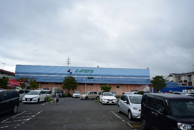 近くのしまむらストアー徳延店まで407m（徒歩6分）