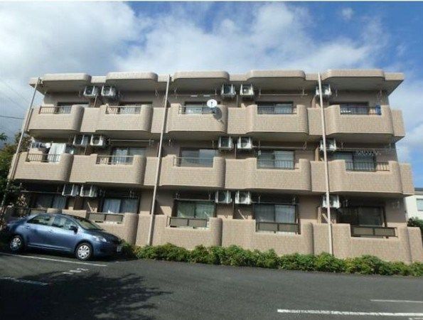 グリーンハイム 駐車場1台付きの外観画像