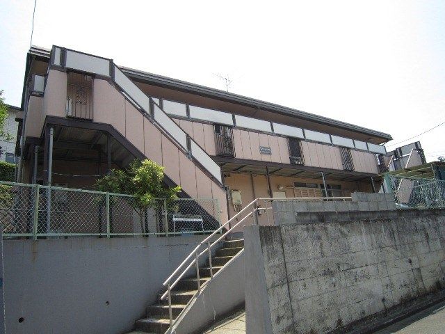 近くのローソンストア100 秦野南矢名店まで868m(徒歩11分)