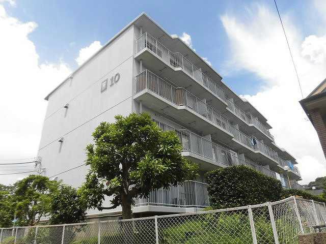 リリー本郷台10号棟の外観画像