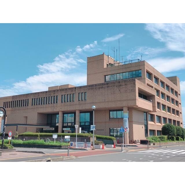 近くの伊勢原市役所まで753m（徒歩10分）