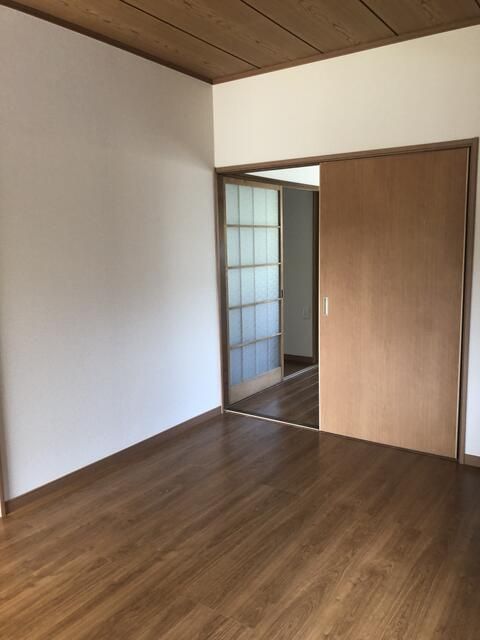 ベッドルーム