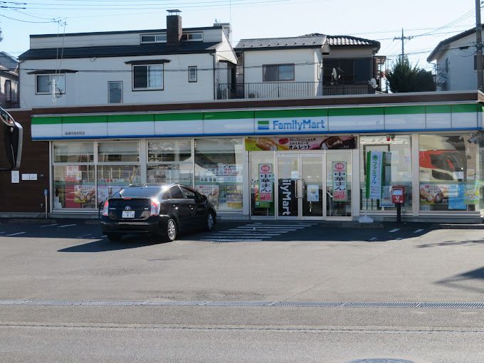 近くのファミリーマート 綾瀬寺尾本町店まで483m（徒歩7分）
