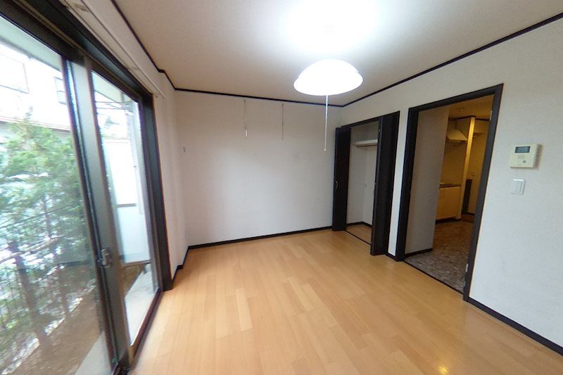 近くのローソン 戸塚町矢沢店まで233m(徒歩3分)