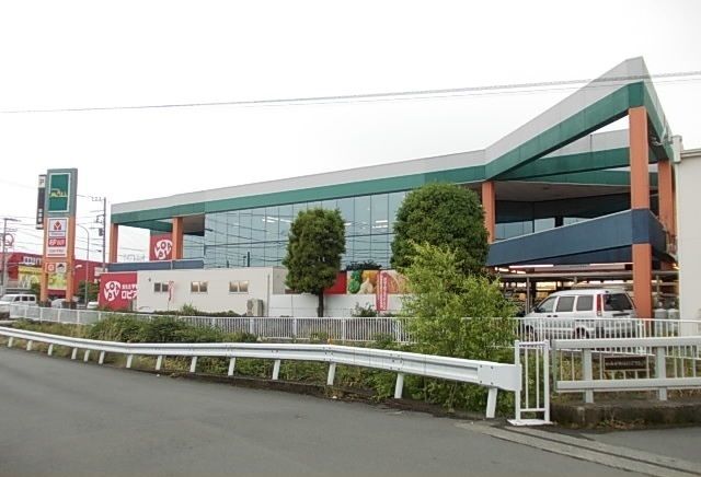近くのかいせいモールまで700m（徒歩9分）