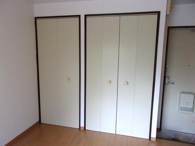 ベッドルーム