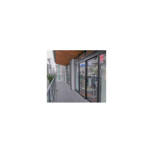 近くの茅ヶ崎市役所辻堂駅前出張所まで422m（徒歩6分）