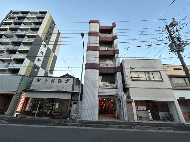 近くのローソン 小田原本町店まで186m(徒歩3分)