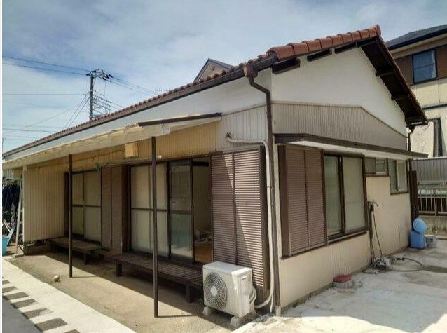 石井貸家(二戸長屋)の外観画像