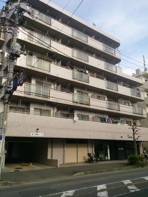 ファミーユラスタの外観画像