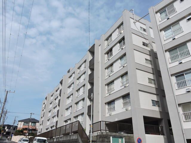 大坂上マンションの外観画像