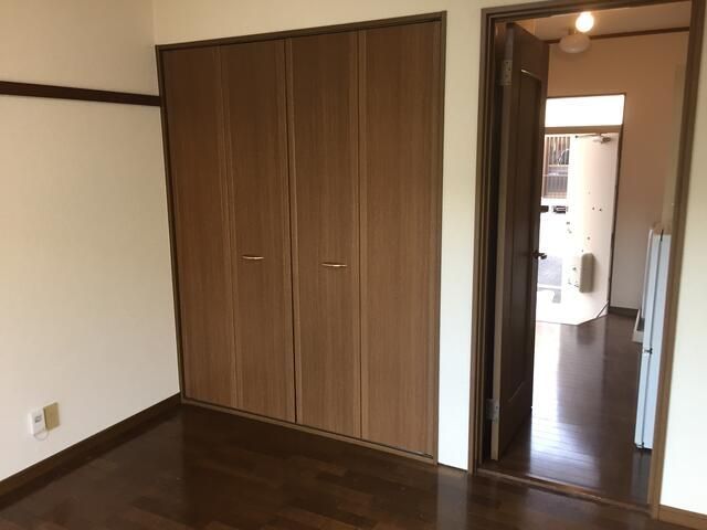 ベッドルーム