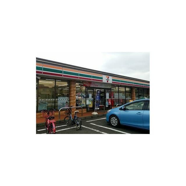 近くのセブンイレブン　藤沢辻堂太平台2丁目店まで706m（徒歩9分）