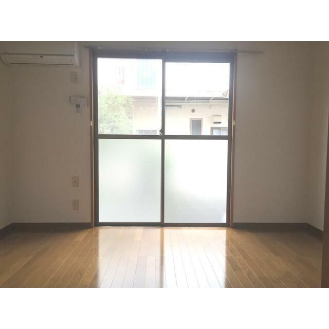 ベッドルーム