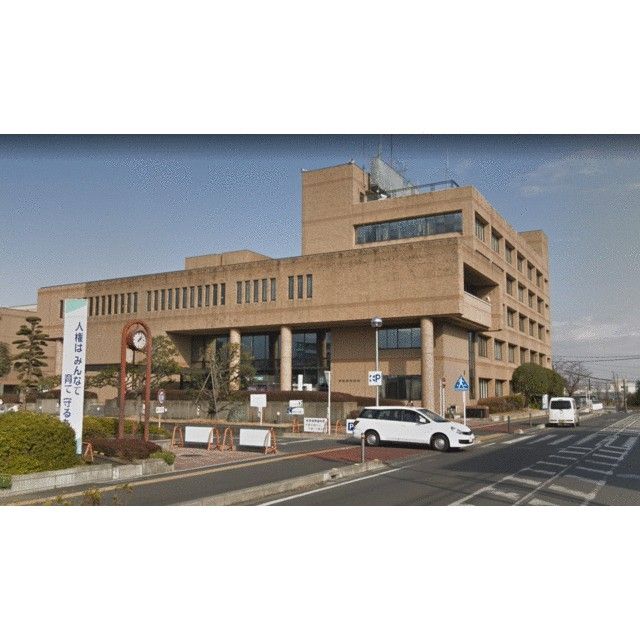 近くの伊勢原市役所まで331m（徒歩5分）