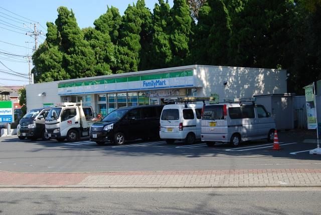 近くのファミリーマート 湘南東海岸店まで306m（徒歩4分）
