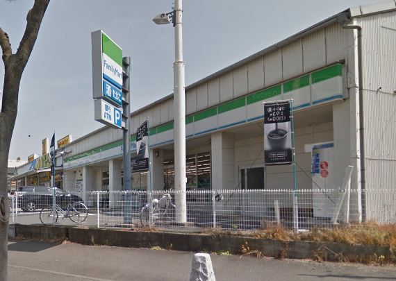 近くのファミリーマート 藤沢羽鳥店まで162m（徒歩3分）