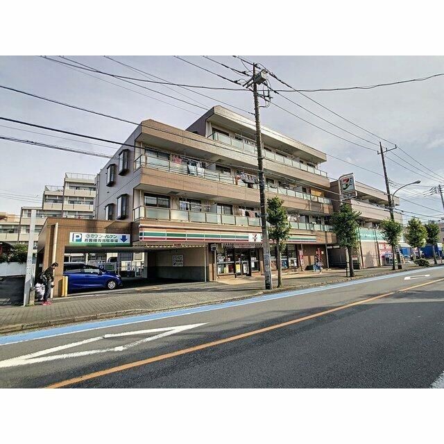 近くのセブンイレブン　大和桜ヶ丘西口店まで400m（徒歩5分）