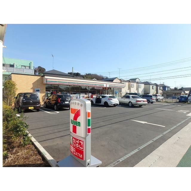 近くのセブンイレブン座間入谷5丁目店まで102m（徒歩2分）