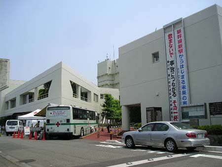 近くの寒川町役場まで732m（徒歩10分）