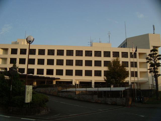 近くの小田原市役所まで50m（徒歩1分）