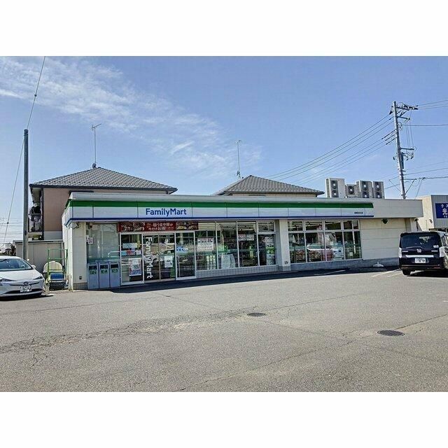 近くのファミリーマート　綾瀬落合北店まで120m（徒歩2分）