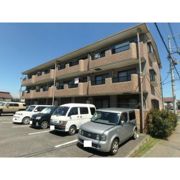 駐車場一台付 クラスト参番館の外観画像