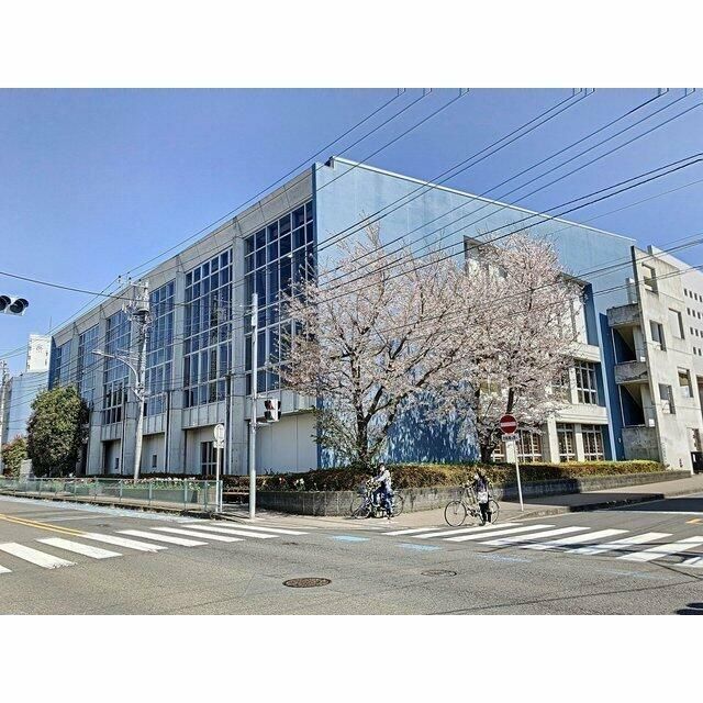 近くの大和市立　渋谷中学校まで2,300m（徒歩29分）
