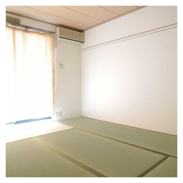ベッドルーム