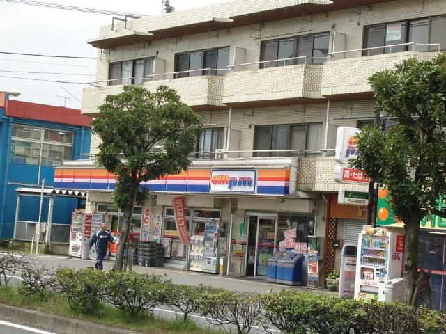 近くのコンビニまで280m（徒歩4分）