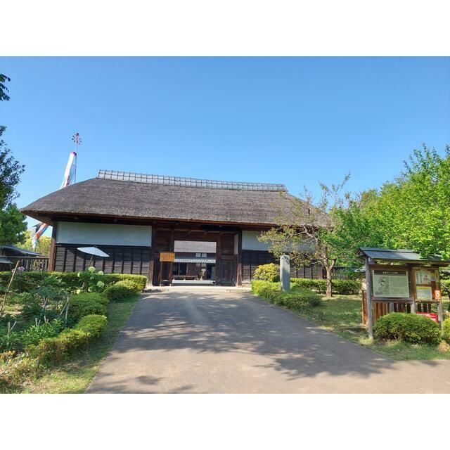 近くの本郷ふじやま公園まで742m（徒歩10分）