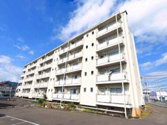ビレッジハウス愛川1号棟の外観画像