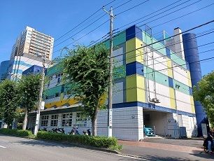 近くのスポーツジムまで82m(徒歩2分)