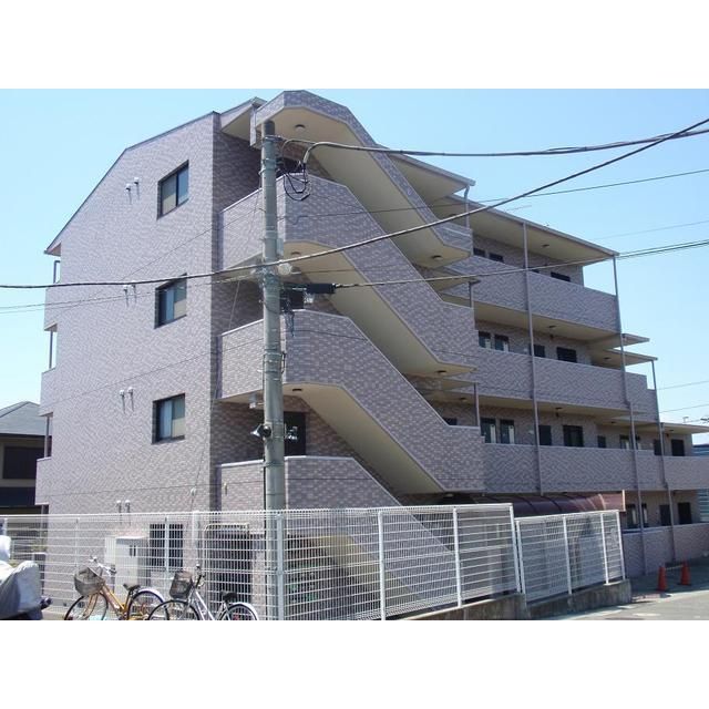 メゾンカワベの外観画像